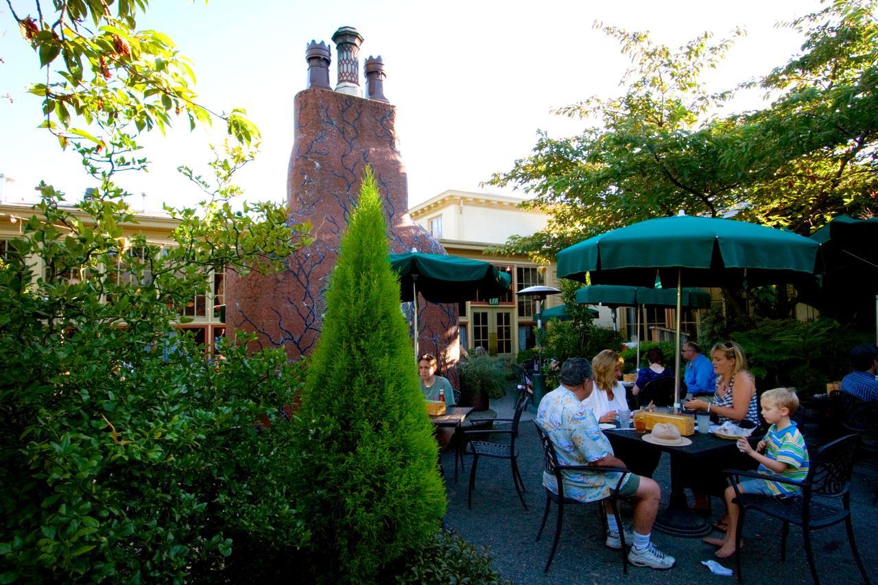 Mcmenamins Kennedy School Hotel Portland Exterior photo
